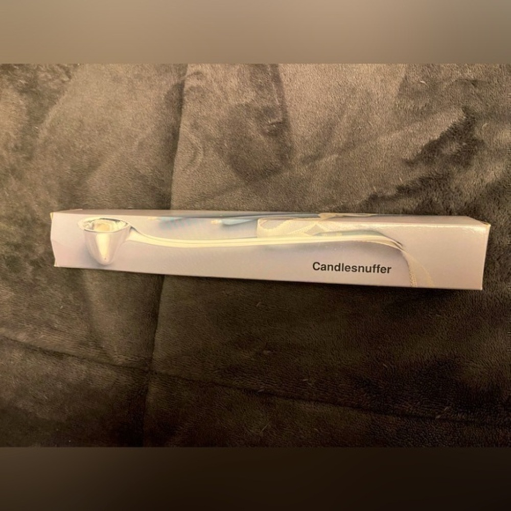 Oneida Silversmiths 9.5" Candle Snuffer Silverplate New Bridal Romantic